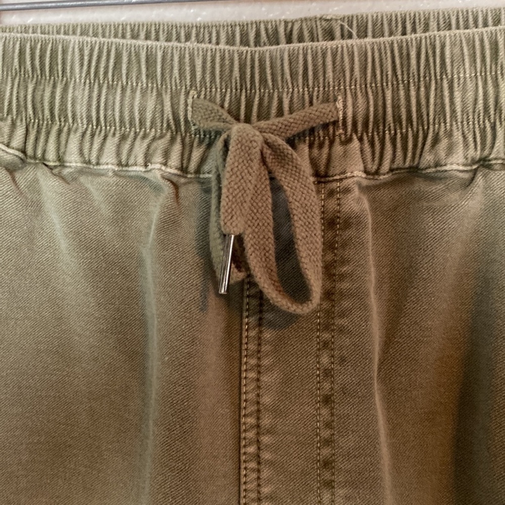 Frame Men’s Drawstring Pant In Army Green. Size L… - image 5
